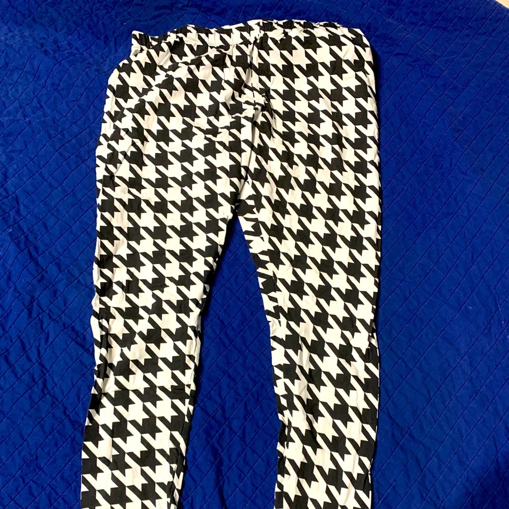 XL houndstooth leggings